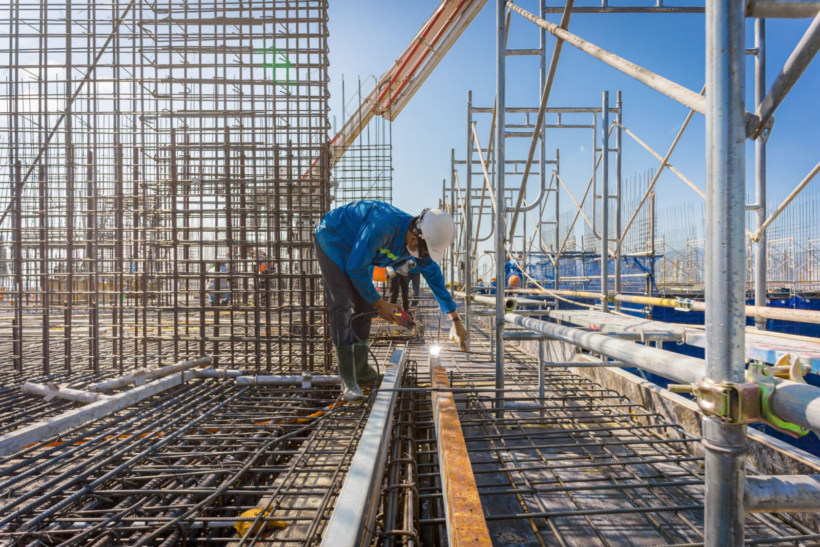 Xây nhà mới đặt gì xuống móng nhà để thu hút vận may?